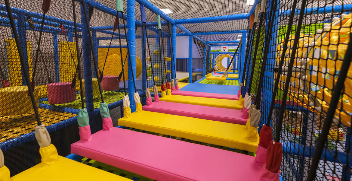 prolezaci vez v detske herne playkid frymburk