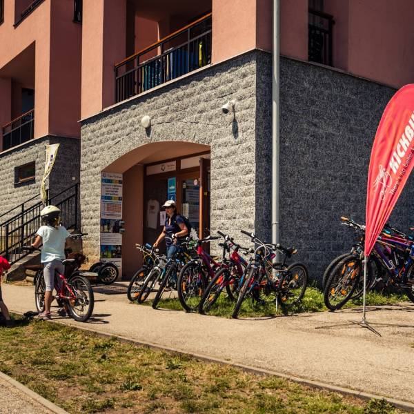 Půjčovna sportovních potřeb na Lipně