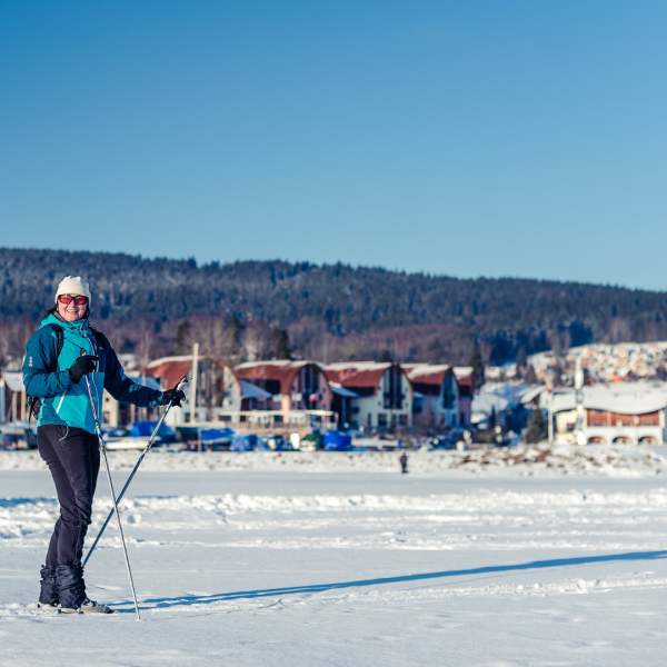Běžecké tratě na zamrzlém jezeře Lipno