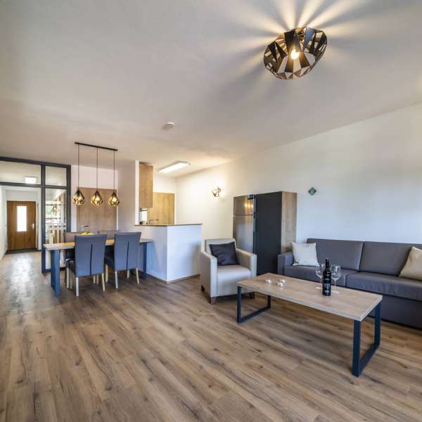 Apartmán typu 2C1 – obývací pokoj