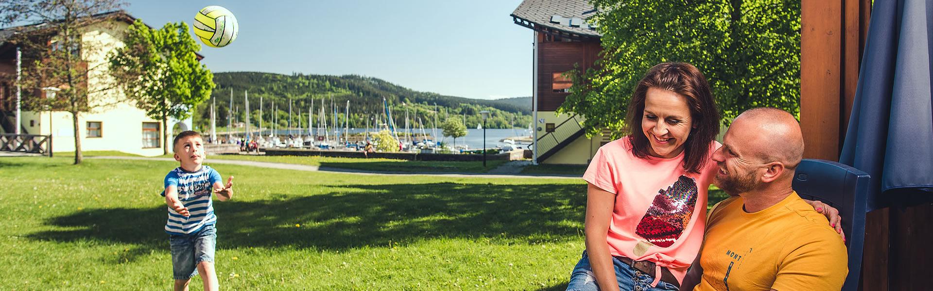 Relax na terase apartmánu Lipno